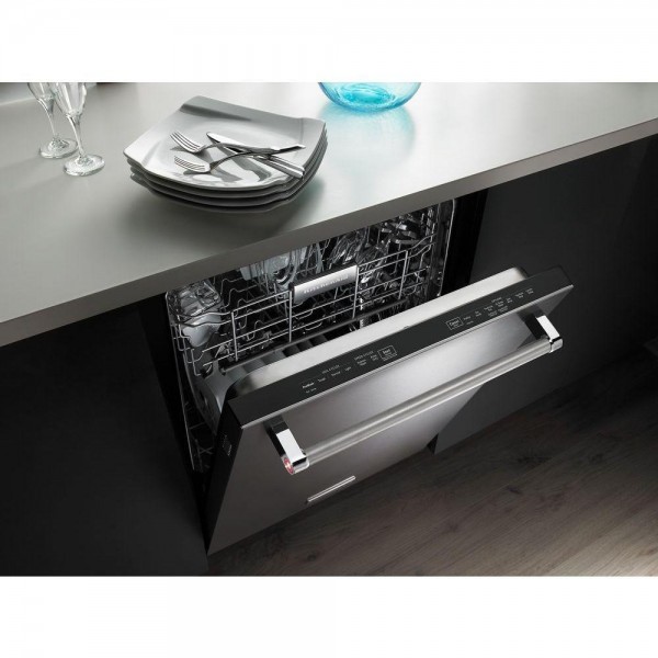 KitchenAid Top Control Dishwasher in Stainless Steel with ProScrub